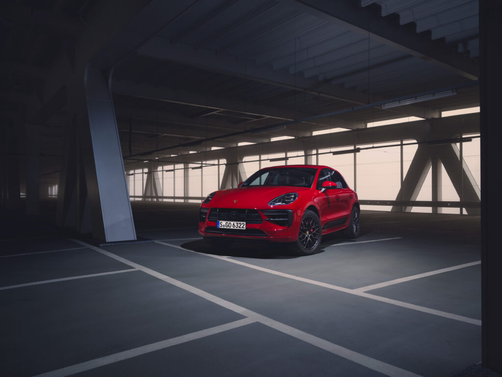 Macan GTS Front 3/4